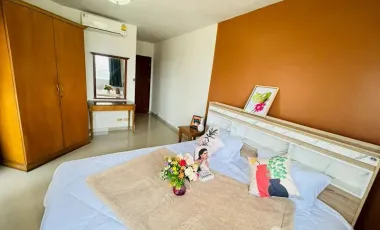 For rent 3 ベッドルーム condo in Yan Nawa, Bangkok