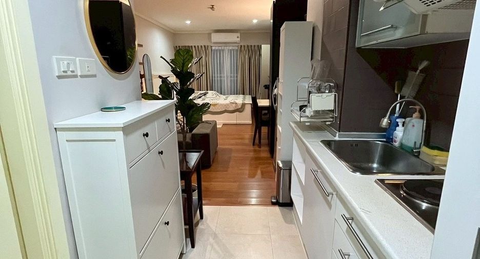 À louer 1 chambre condo à Watthana, Bangkok