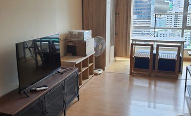 For rent studio condo in Khlong Toei, Bangkok