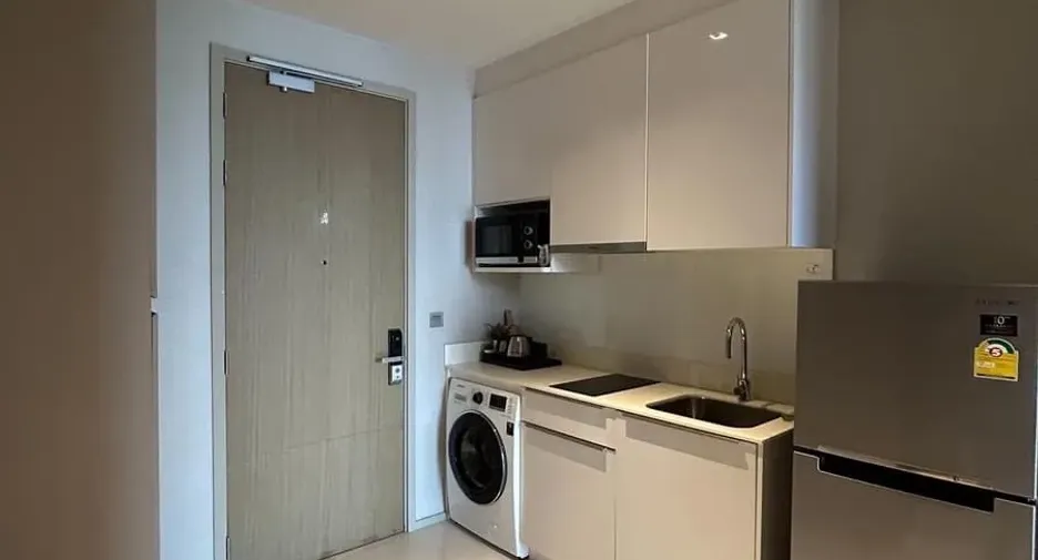 For rent 1 bed condo in Bang Rak, Bangkok