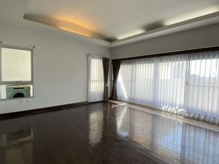 For rent 3 ベッドルーム condo in Sathon, Bangkok