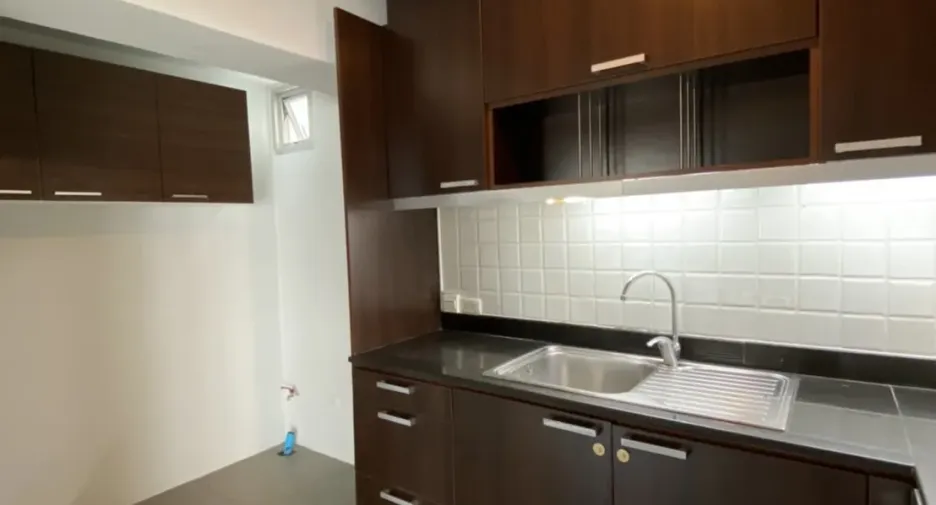 For rent 3 bedrooms condo in Sathon, Bangkok