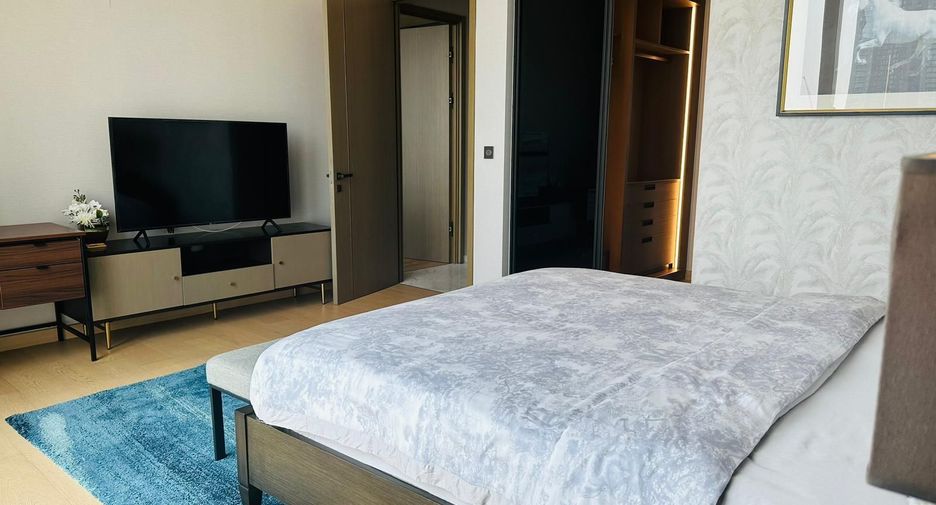 For rent 2 bedrooms condo in Watthana, Bangkok