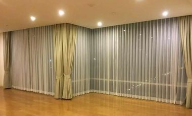 For rent 4 bedrooms condo in Bang Rak, Bangkok