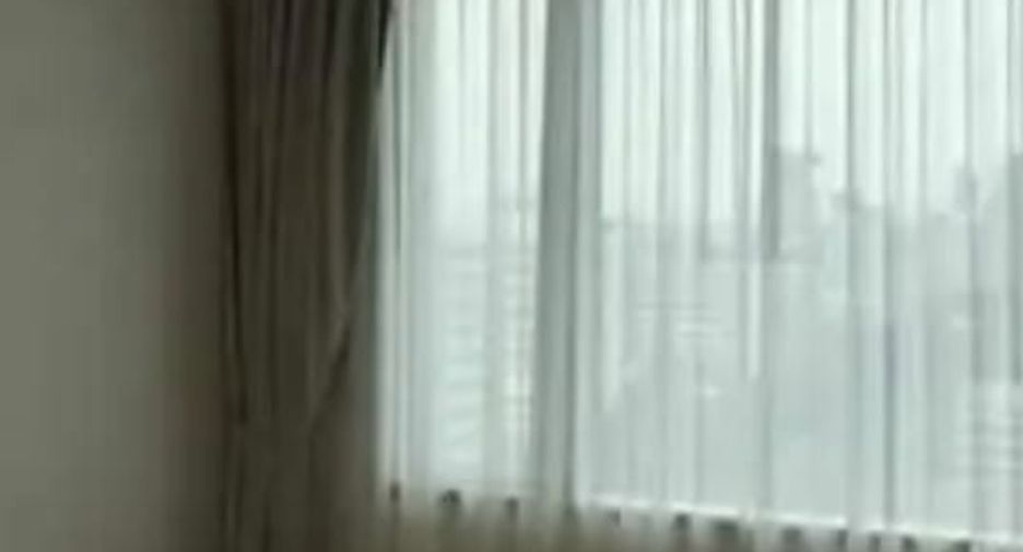 For rent 4 bedrooms condo in Bang Rak, Bangkok