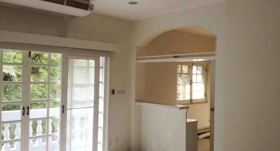 Wohnung zur Miete mit 3 Zimmer in Watthana, Bangkok