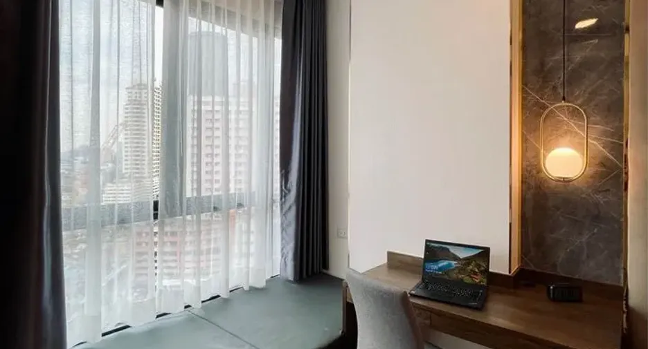 À louer 1 chambre condo à Khlong San, Bangkok