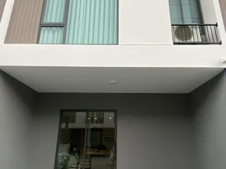 出租 3 卧室 独立屋 在 Bang Phli, Samut Prakan