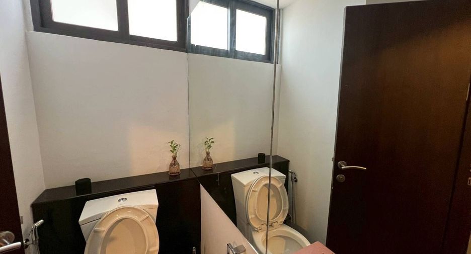 ให้เช่า 3 ห้องนอน คอนโด ใน วัฒนา, กรุงเทพฯ