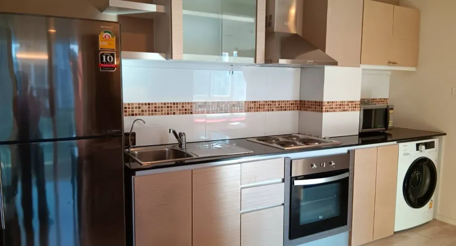 For rent 1 bed apartment in Watthana, Bangkok