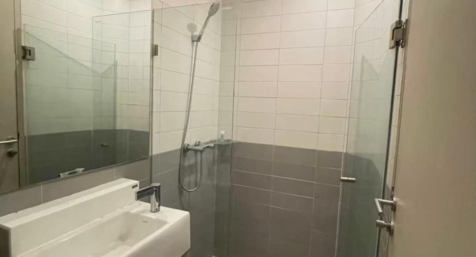 For rent studio condo in Khlong San, Bangkok