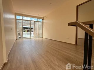 For rent 2 bedrooms townhouse in Yan Nawa, Bangkok