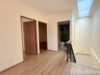 Reihenhaus zur Miete mit 2 Zimmer in Yan Nawa, Bangkok