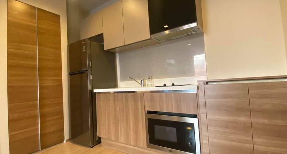 For rent 1 bed condo in Sathon, Bangkok