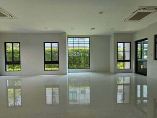 For rent 4 bedrooms house in Taling Chan, Bangkok