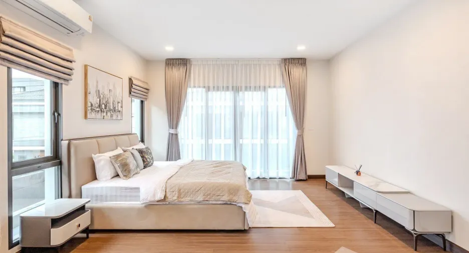 ให้เช่า 4 ห้องนอน บ้านเดี่ยว ใน บางพลี, สมุทรปราการ