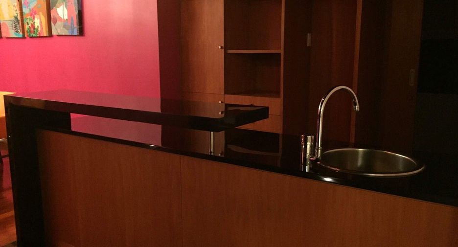 For rent 3 bedrooms condo in Sathon, Bangkok
