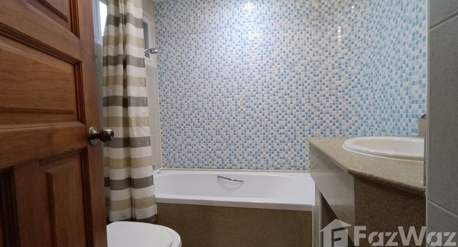 For rent 2 bedrooms apartment in Pathum Wan, Bangkok