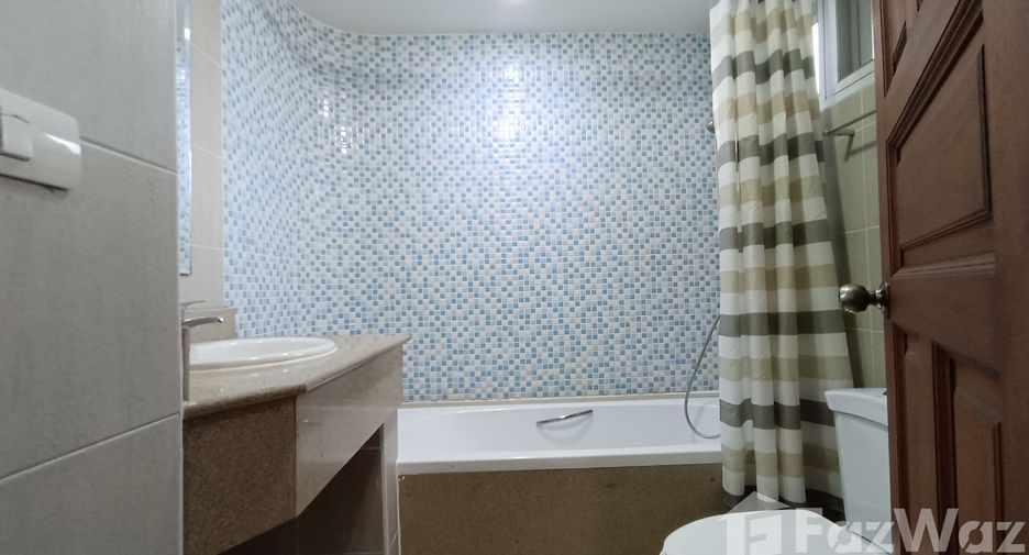 For rent 2 bedrooms apartment in Pathum Wan, Bangkok