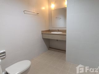 À louer 2 chambres appartement à Pathum Wan, Bangkok