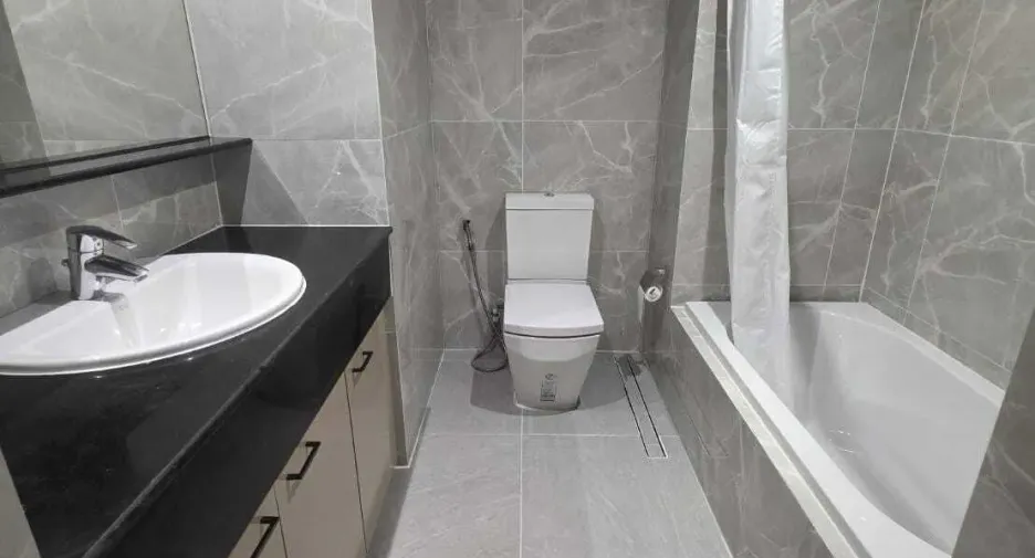For rent 4 bedrooms condo in Sathon, Bangkok