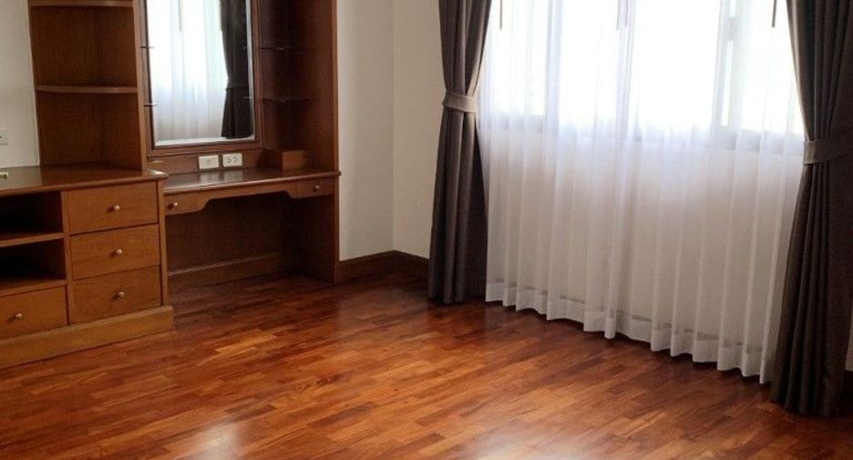 For rent 4 ベッドルーム condo in Watthana, Bangkok