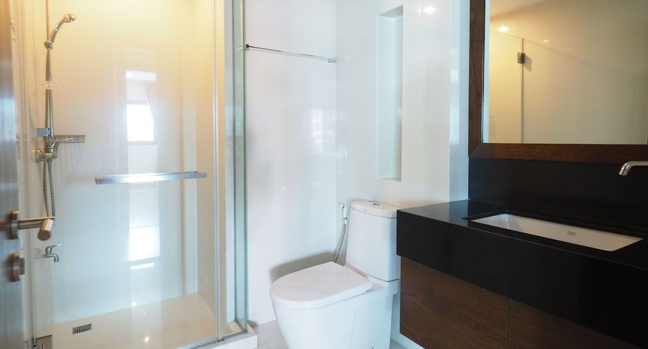 Condo en alquiler de 2 habitaciones en Sathon, Bangkok