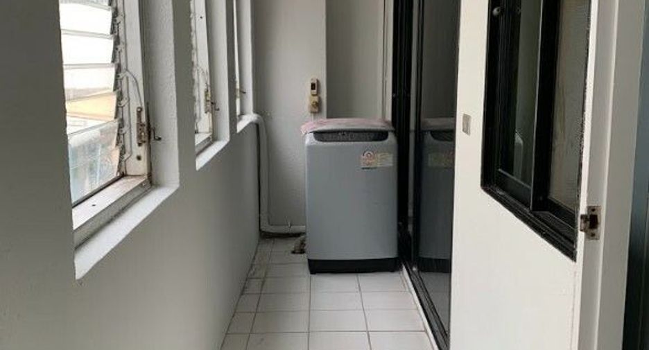 ให้เช่า 3 ห้องนอน คอนโด ใน วัฒนา, กรุงเทพฯ