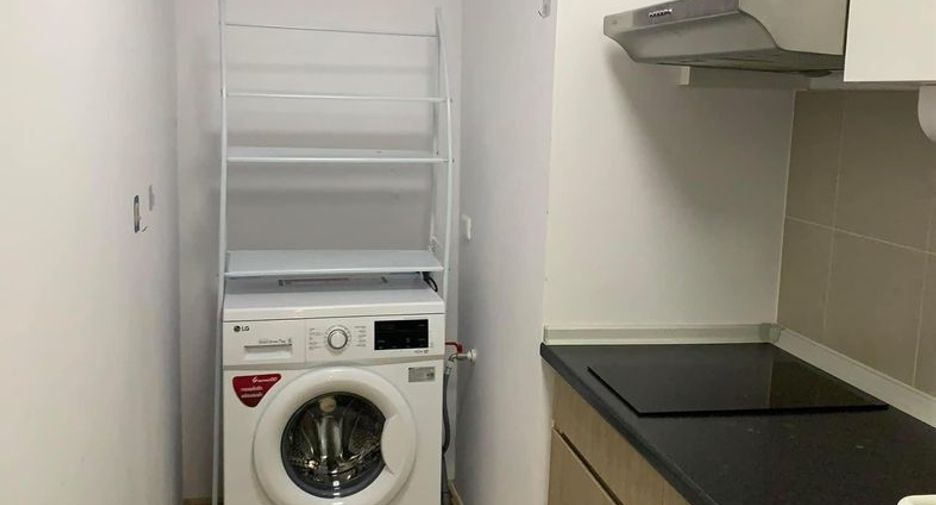 For rent 2 bedrooms condo in Huai Khwang, Bangkok