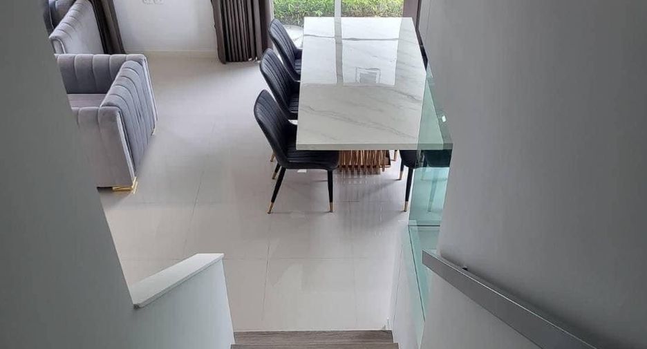 For rent 3 bedrooms house in Lat Krabang, Bangkok