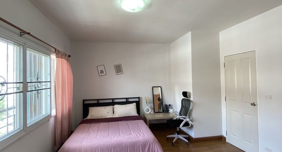 Reihenhaus zur Miete mit 4 Zimmer in Sai Mai, Bangkok
