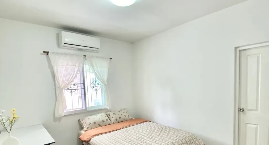 Reihenhaus zur Miete mit 4 Zimmer in Sai Mai, Bangkok