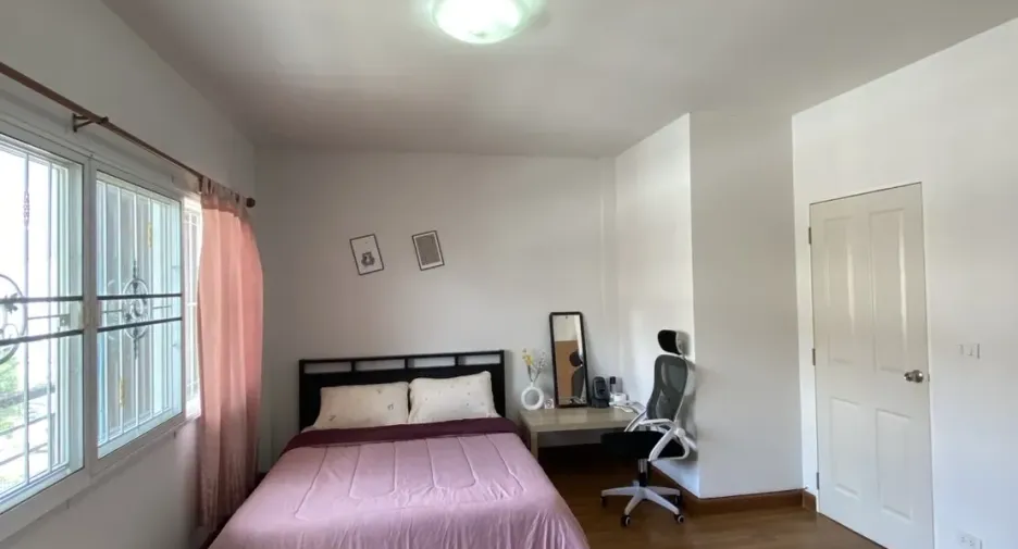 Reihenhaus zur Miete mit 4 Zimmer in Sai Mai, Bangkok
