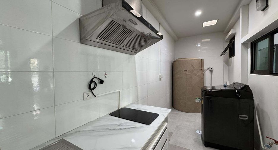 For rent 3 bedrooms house in Bang Phli, Samut Prakan