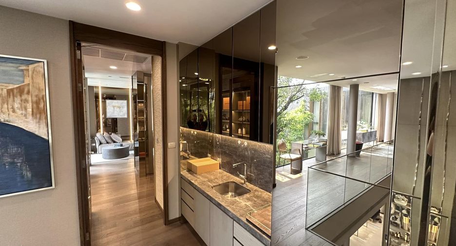 Reihenhaus zur Miete mit 5 Zimmer in Huai Khwang, Bangkok