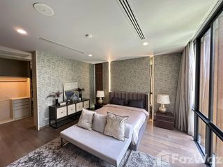 Casa adosada en alquiler de 5 habitaciones en Huai Khwang, Bangkok