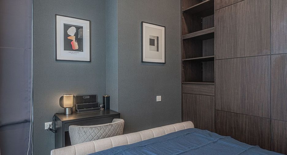 For rent 2 bedrooms condo in Pathum Wan, Bangkok
