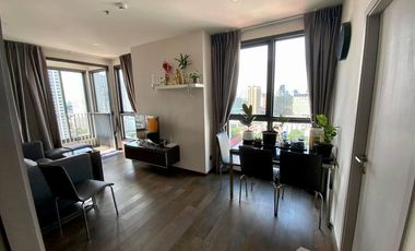 For rent 2 bedrooms condo in Pathum Wan, Bangkok