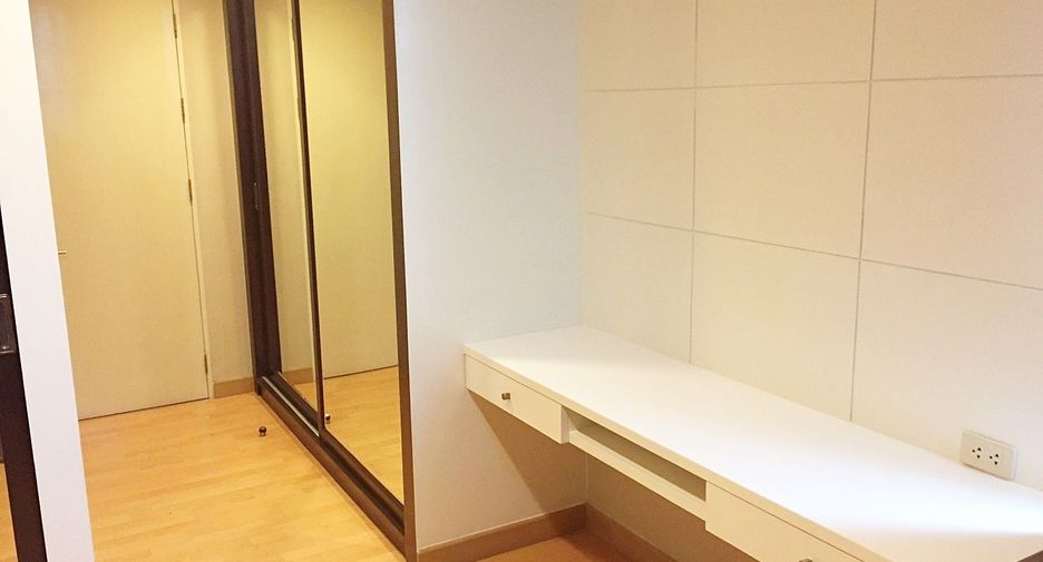 For rent 3 ベッドルーム condo in Khlong Toei, Bangkok