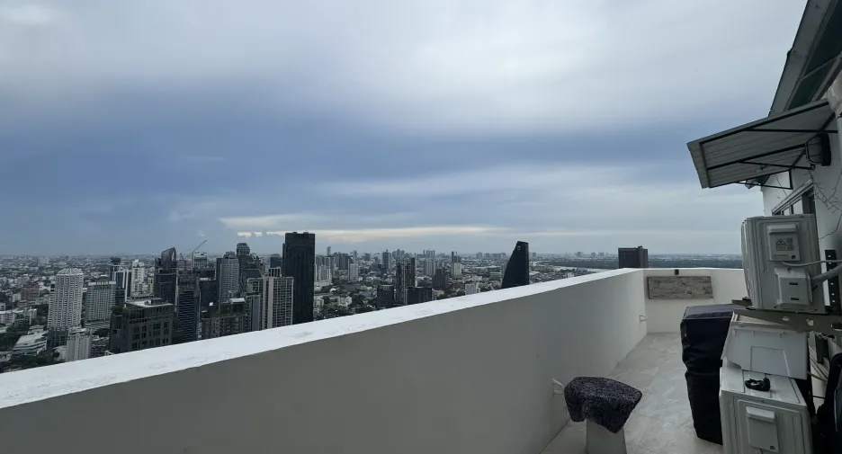 Wohnung zur Miete mit 2 Zimmer in Khlong Toei, Bangkok
