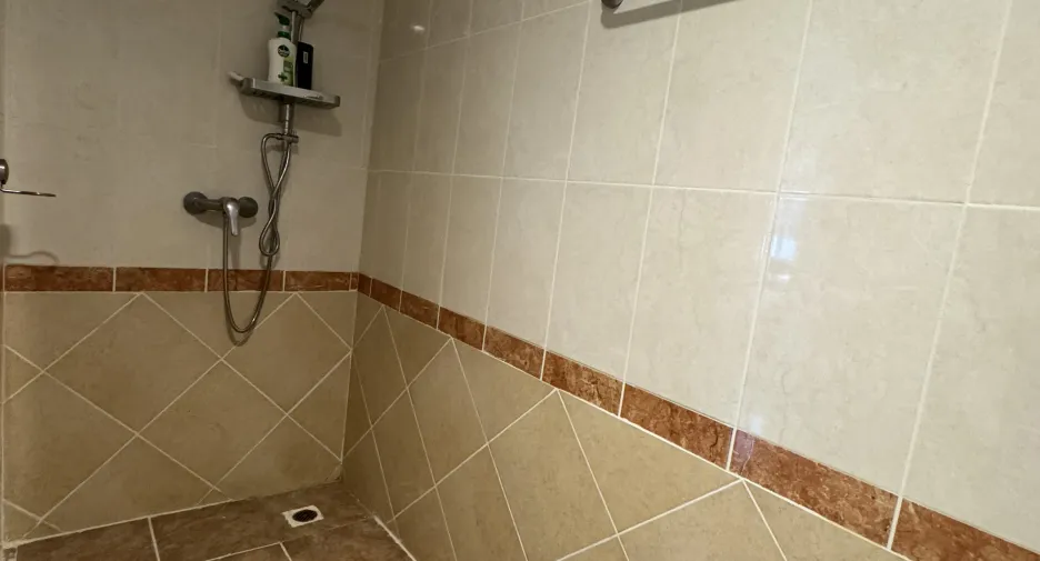 Wohnung zur Miete mit 2 Zimmer in Khlong Toei, Bangkok