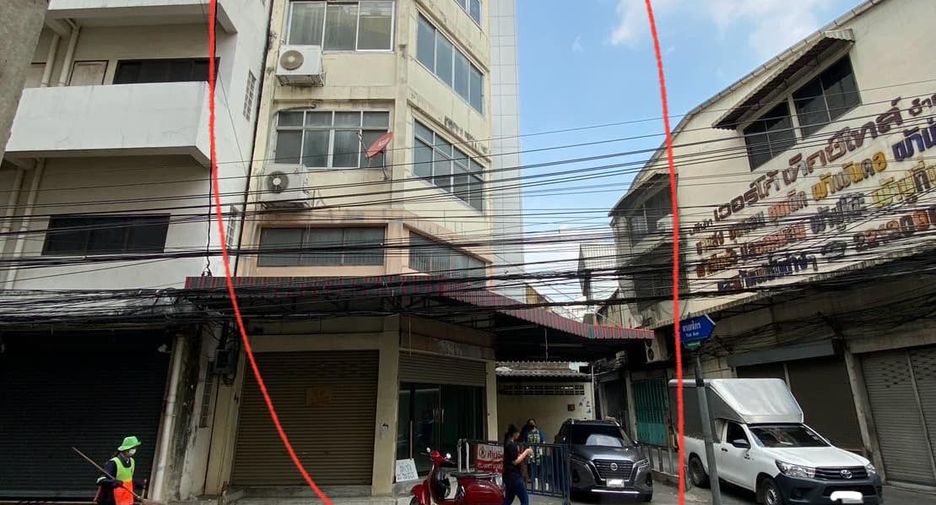 For rent 6 bedrooms retail Space in Samphanthawong, Bangkok