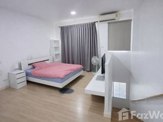 For rent 3 bedrooms townhouse in Bang Kapi, Bangkok