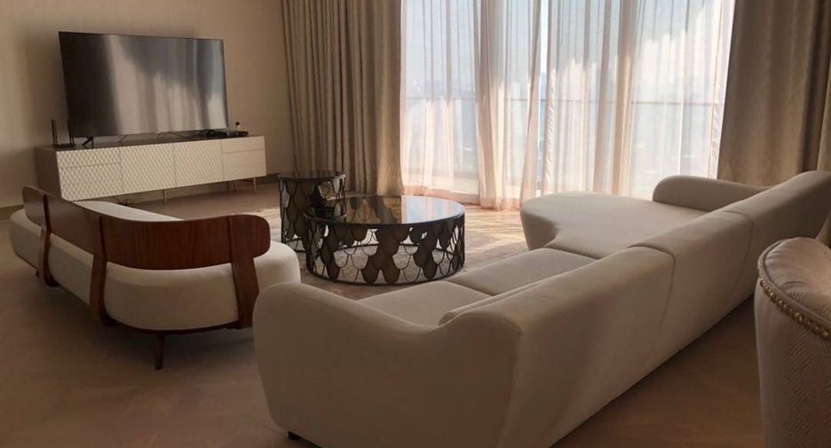 For rent 3 ベッドルーム condo in Khlong San, Bangkok
