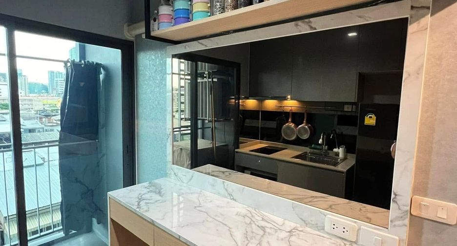 Wohnung zur Miete mit 1 Zimmer in Phra Khanong, Bangkok