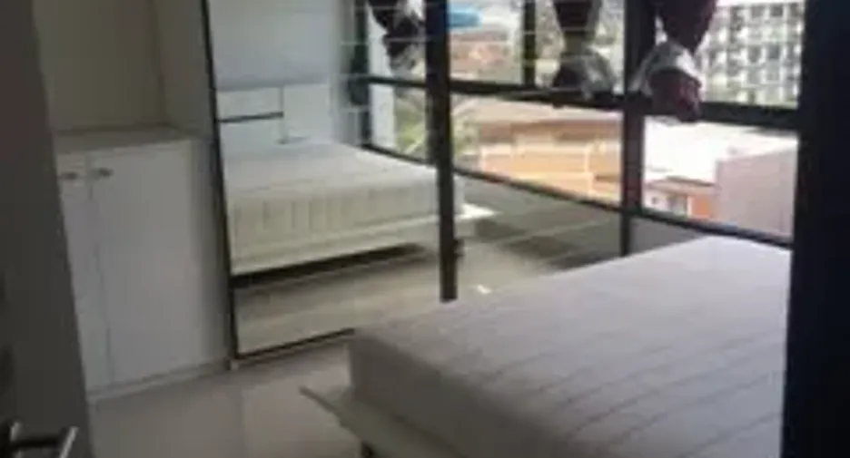 For rent 2 bedrooms condo in Watthana, Bangkok