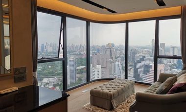 For rent 2 bedrooms condo in Bang Rak, Bangkok
