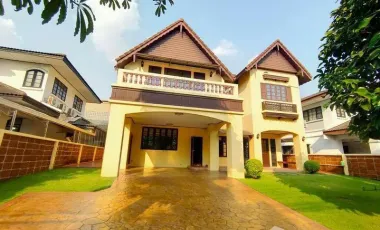 Casa en alquiler de 3 habitaciones en Mueang Samut Prakan, Samut Prakan