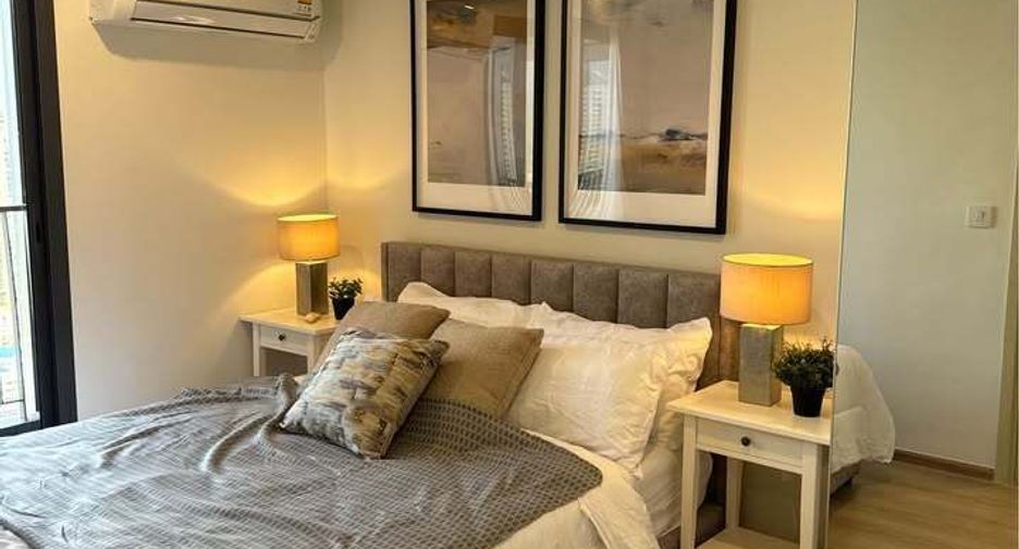 For rent 2 bedrooms condo in Khlong Toei, Bangkok