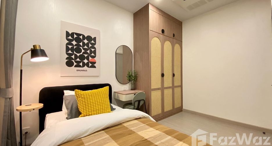 For rent 2 bedrooms condo in Bang Rak, Bangkok